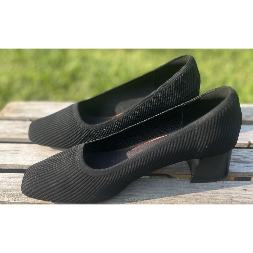 Viviana Black Ribbed Heels